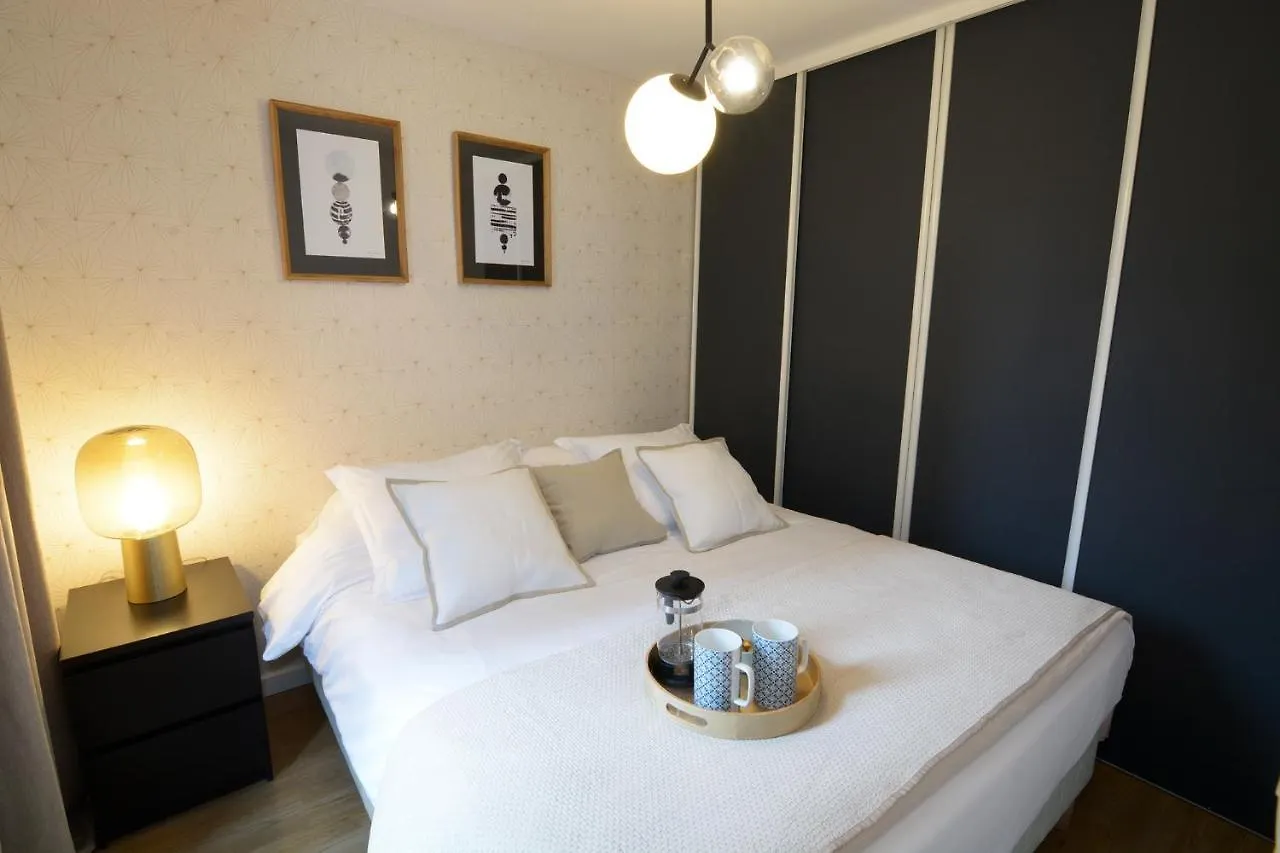 Holidaysinparis - Republique باريس